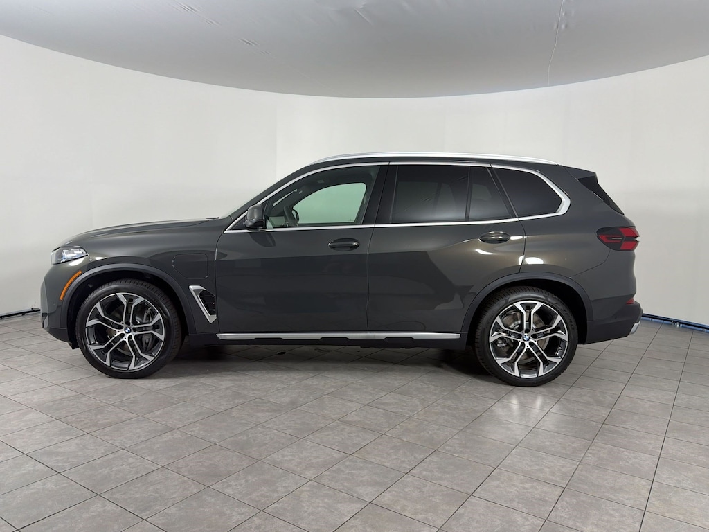 New 2026 BMW X5 PHEV xDrive50e SUV