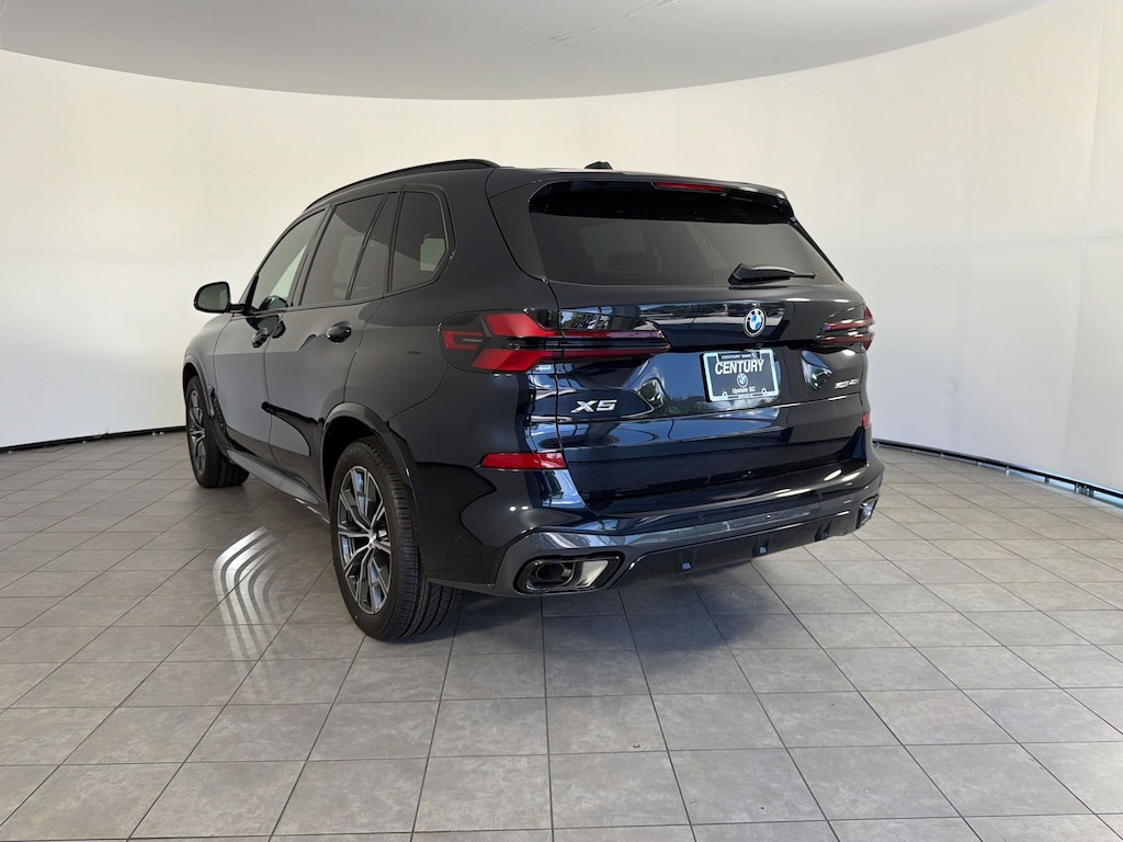 New 2026 BMW X5 sDrive40i SUV
