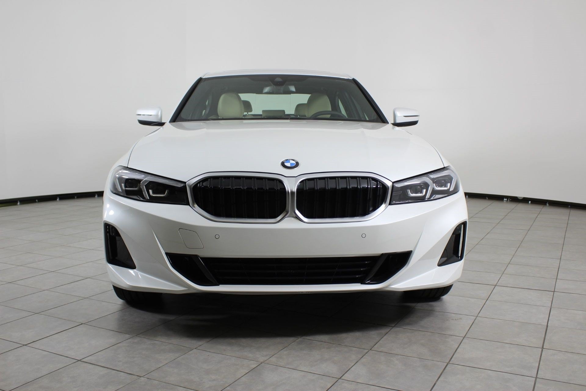 2026 BMW 3 Series 330i - Photo 6