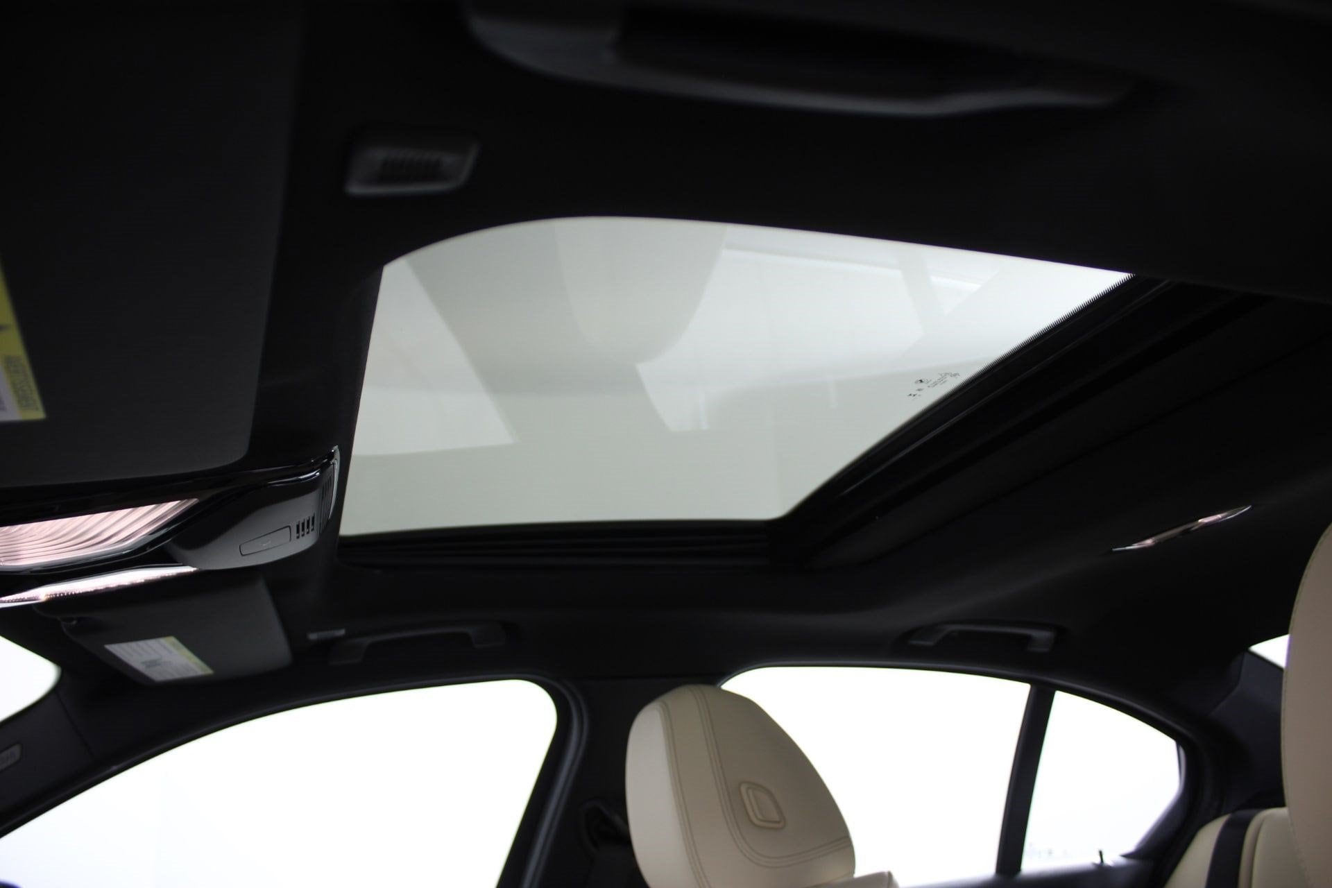 2026 BMW 3 Series 330i - Photo 15