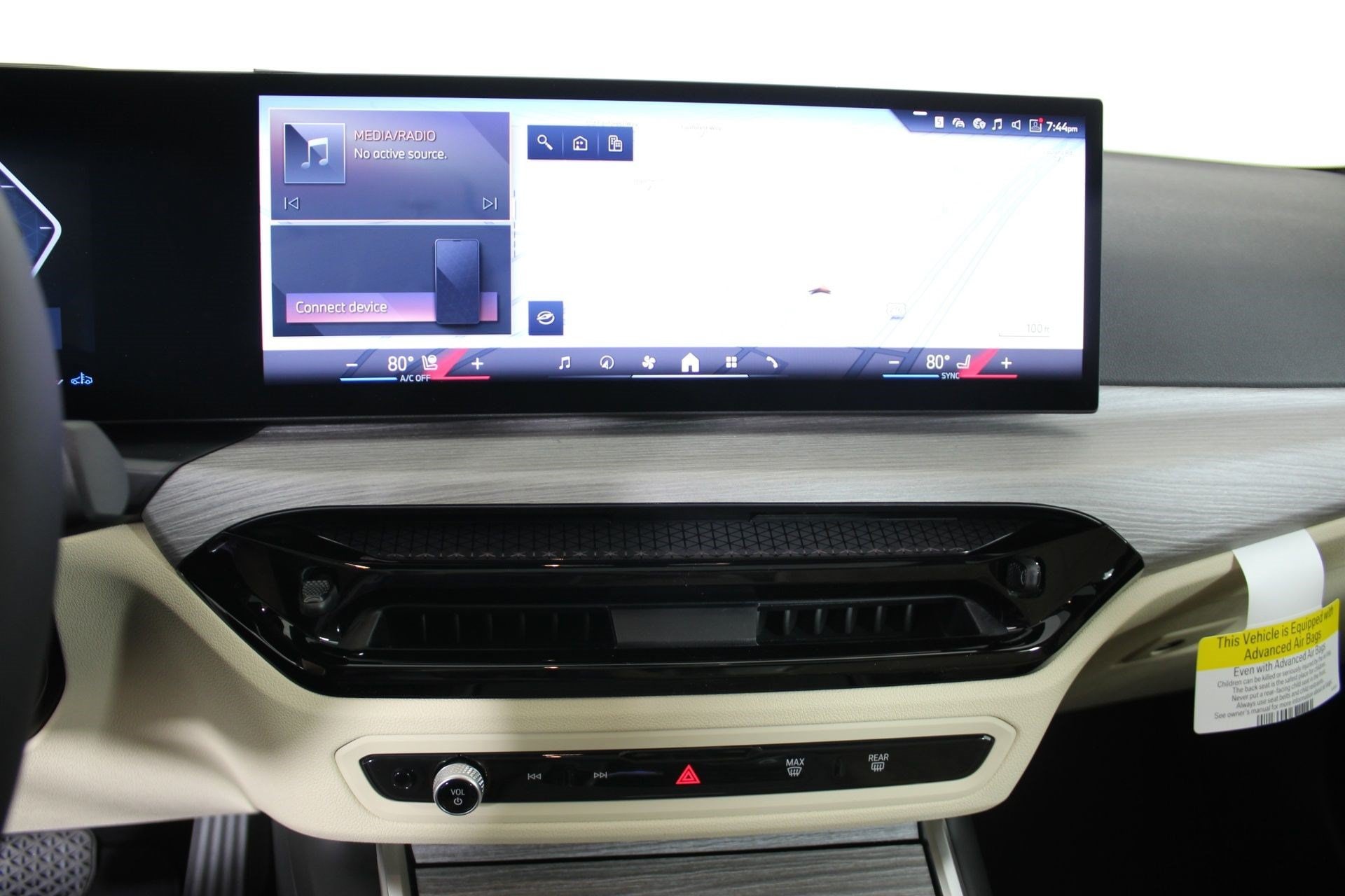 2026 BMW 3 Series 330i - Photo 27