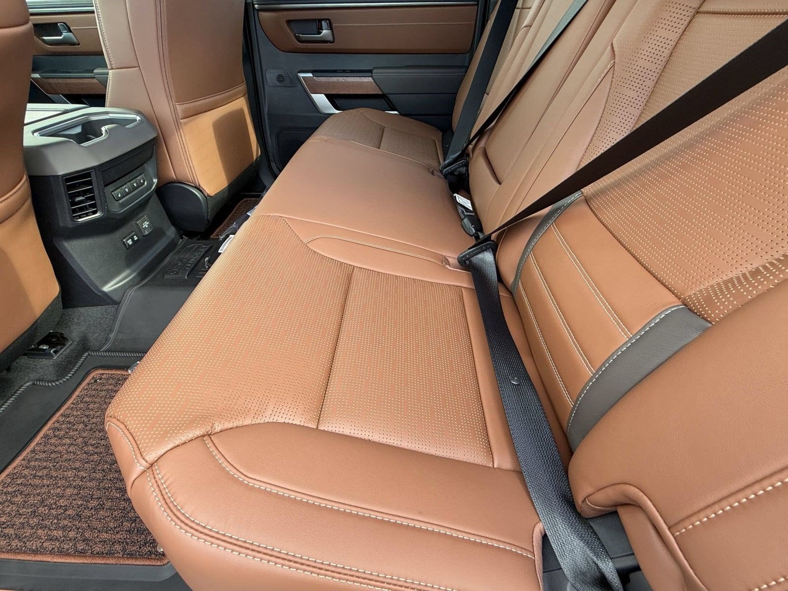 2026 Toyota Tundra 1794 Edition - Photo 25