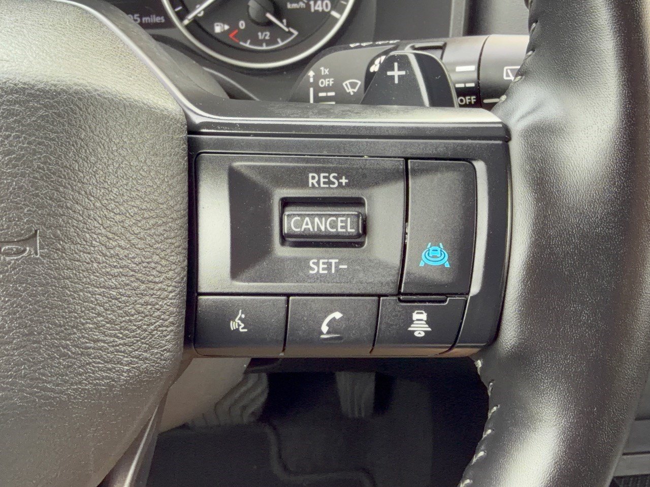 2025 Nissan Rogue SV - Photo 19
