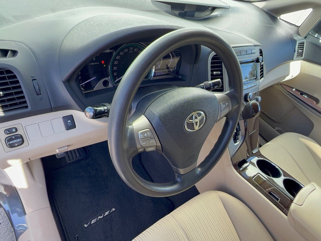 Used 2012 Toyota Venza Venza LE (4dr Wgn I4 FWD LE (Natl)) Crossover