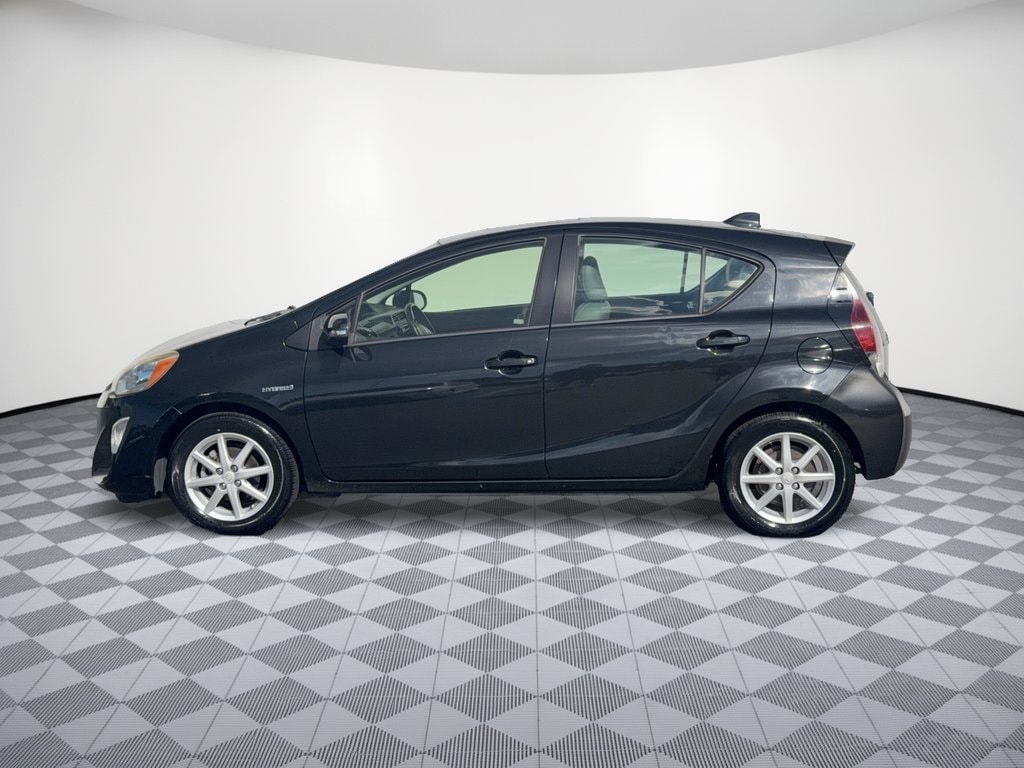 Used 2016 Toyota Prius c Four with VIN JTDKDTB37G1134689 for sale in Clearwater, FL
