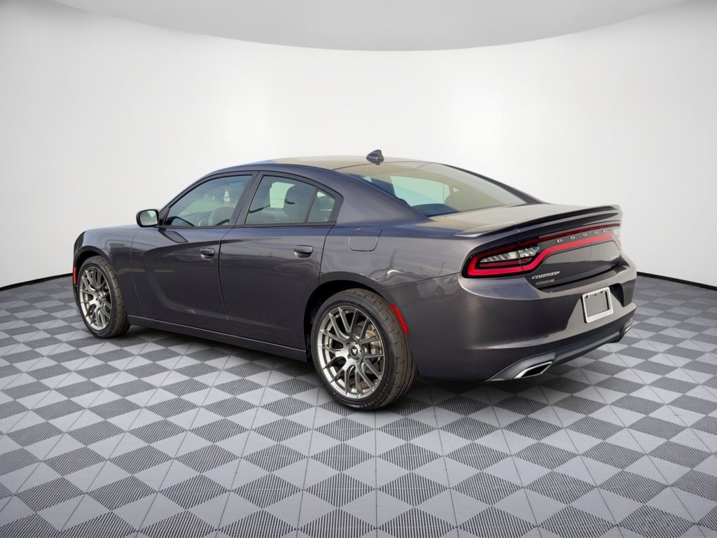 Used 2016 Dodge Charger Charger SXT (4dr Sdn SXT RWD) Sedan