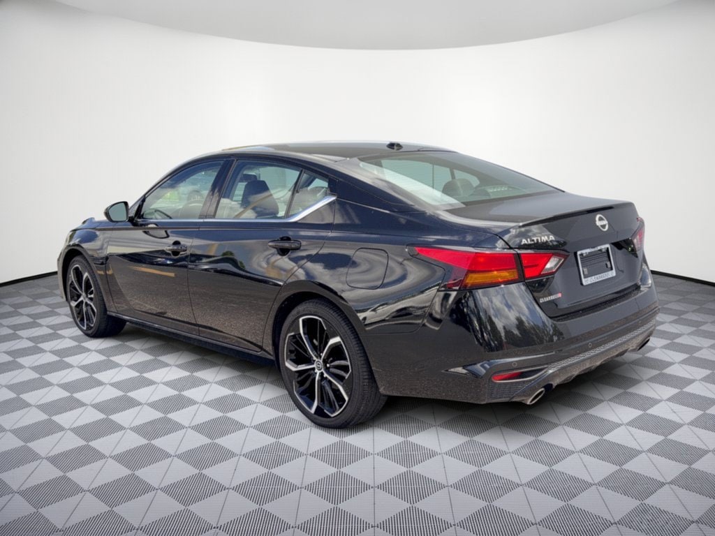 Used 2025 Nissan Altima Altima SR FWD (SR FWD) Sedan