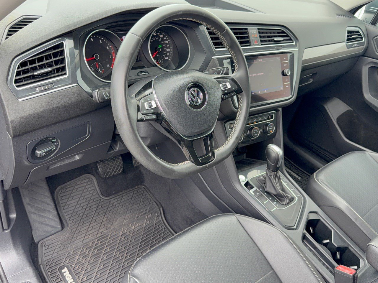 Used 2021 Volkswagen Tiguan Tiguan SE (2.0T SE FWD) SUV
