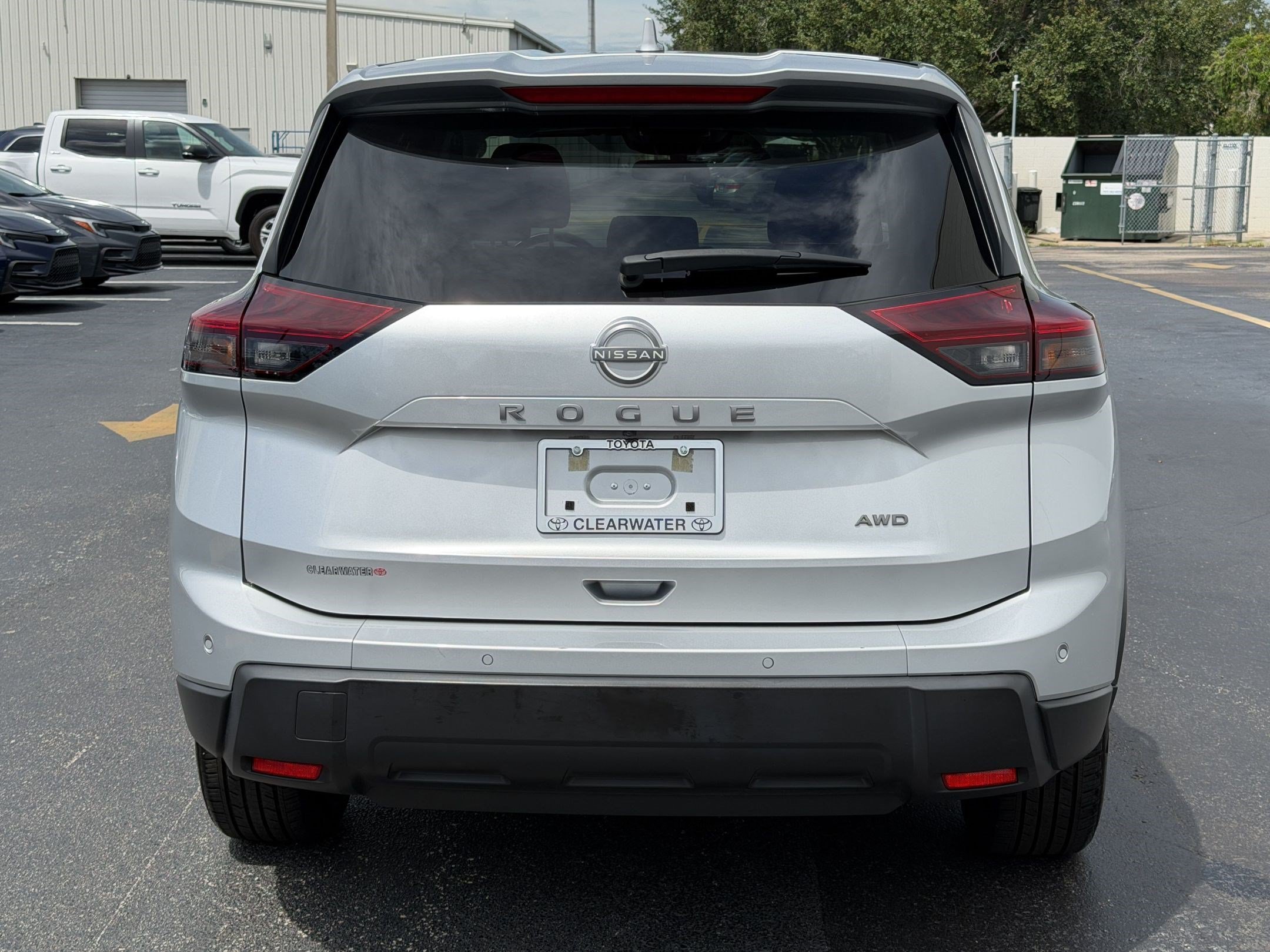2025 Nissan Rogue SV - Photo 10