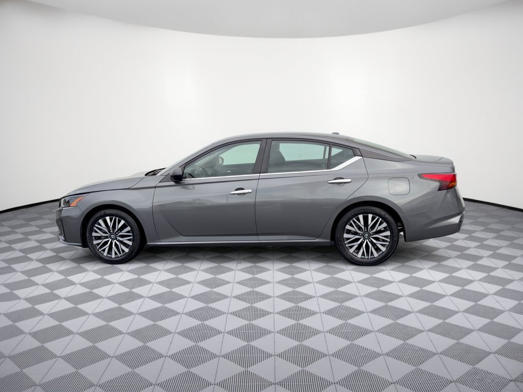 Used 2025 Nissan Altima Altima SV FWD (SV FWD) Sedan