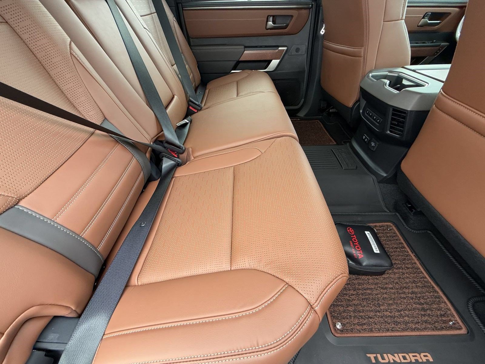 2026 Toyota Tundra 1794 Edition - Photo 32