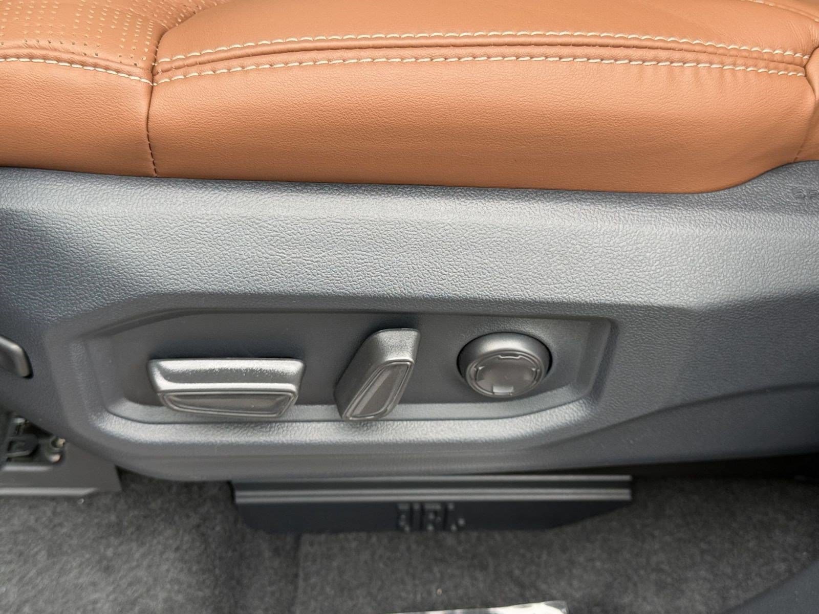 2026 Toyota Tundra 1794 Edition - Photo 16