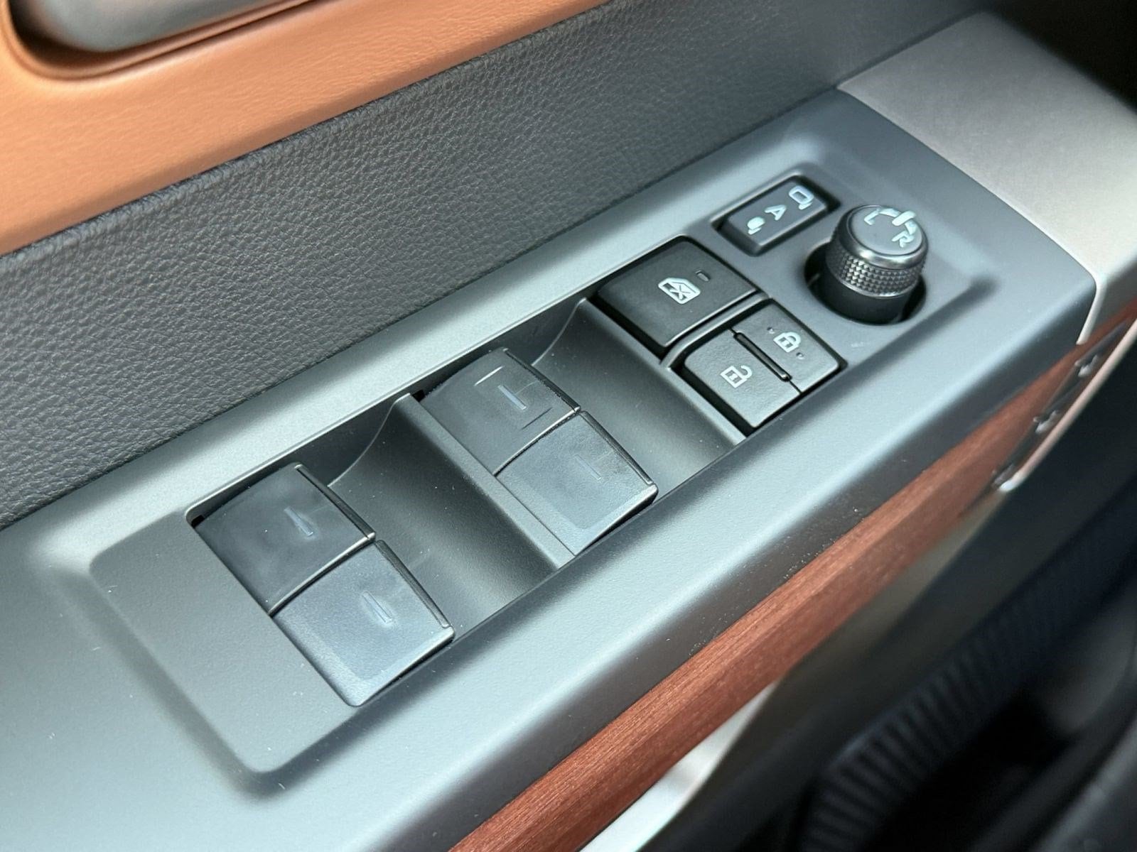 2026 Toyota Tundra 1794 Edition - Photo 30