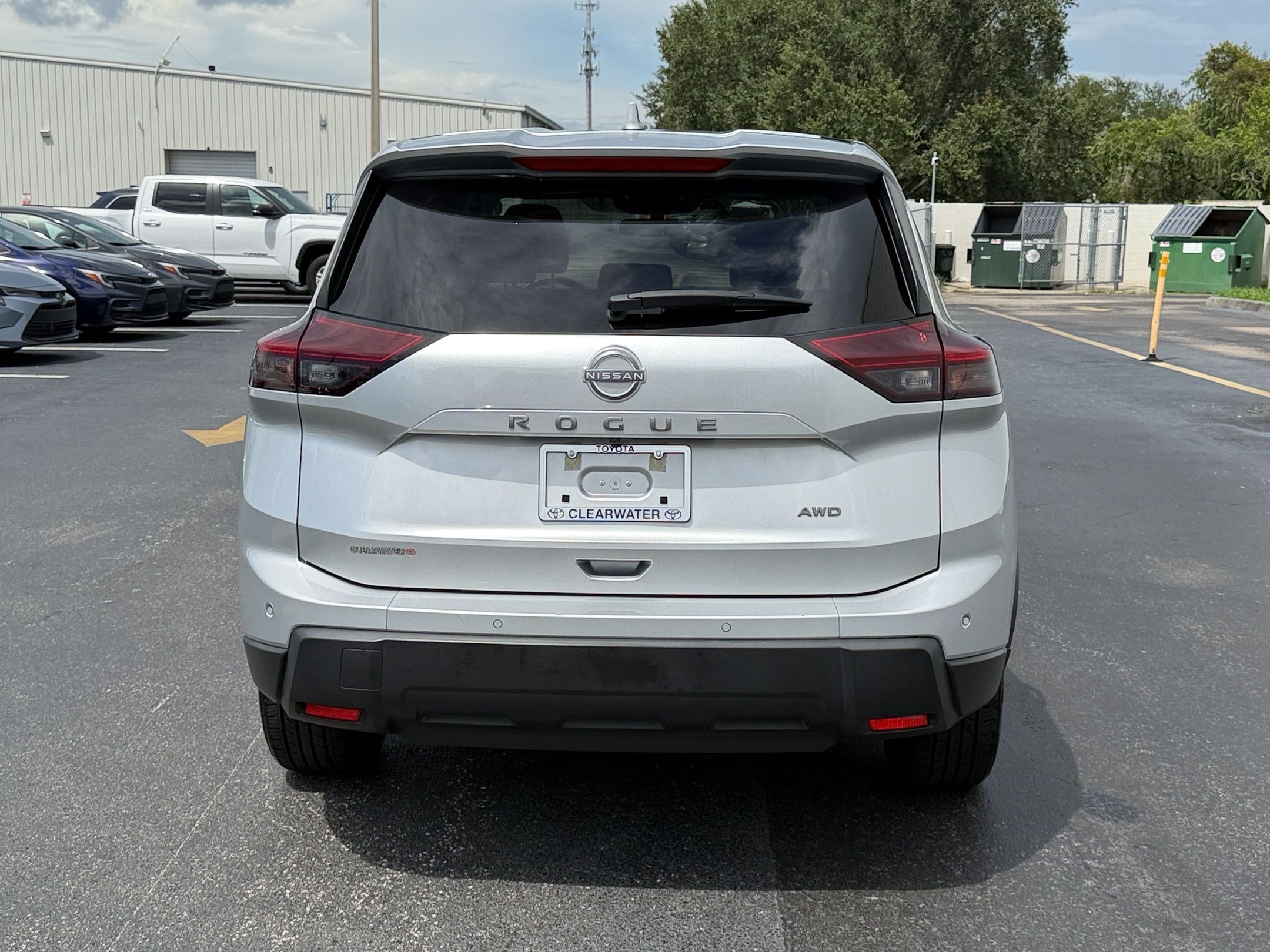 2025 Nissan Rogue SV - Photo 29