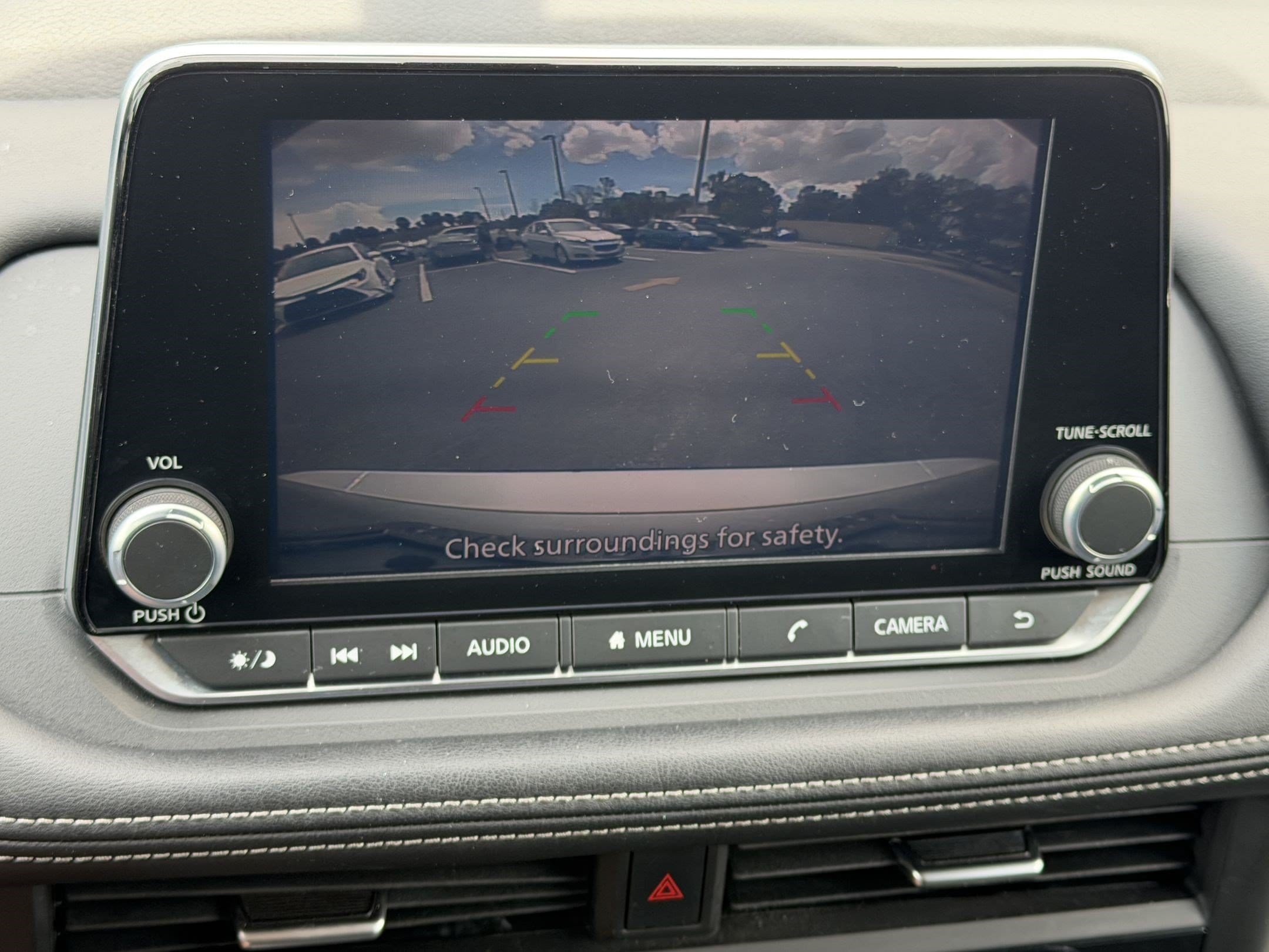 2025 Nissan Rogue SV - Photo 21