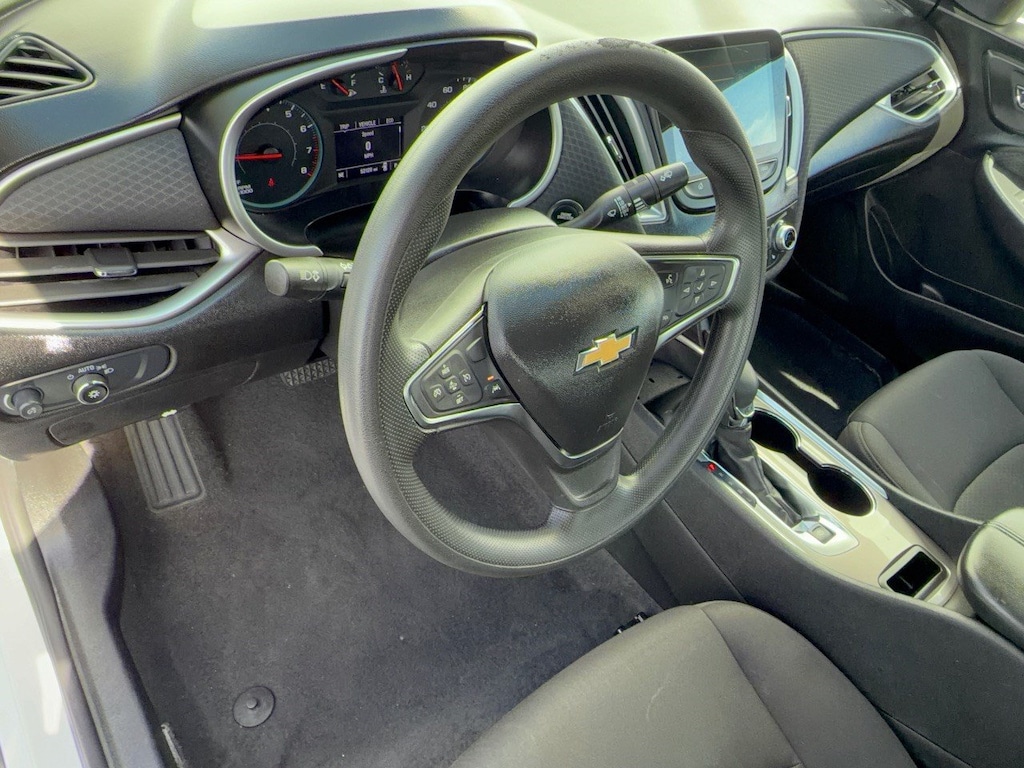 Used 2025 Chevrolet Malibu Malibu FWD 1LT (4dr Sdn 1LT) Sedan