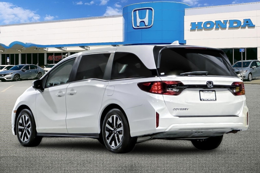 New 2026 Honda Odyssey EX-L Van Passenger