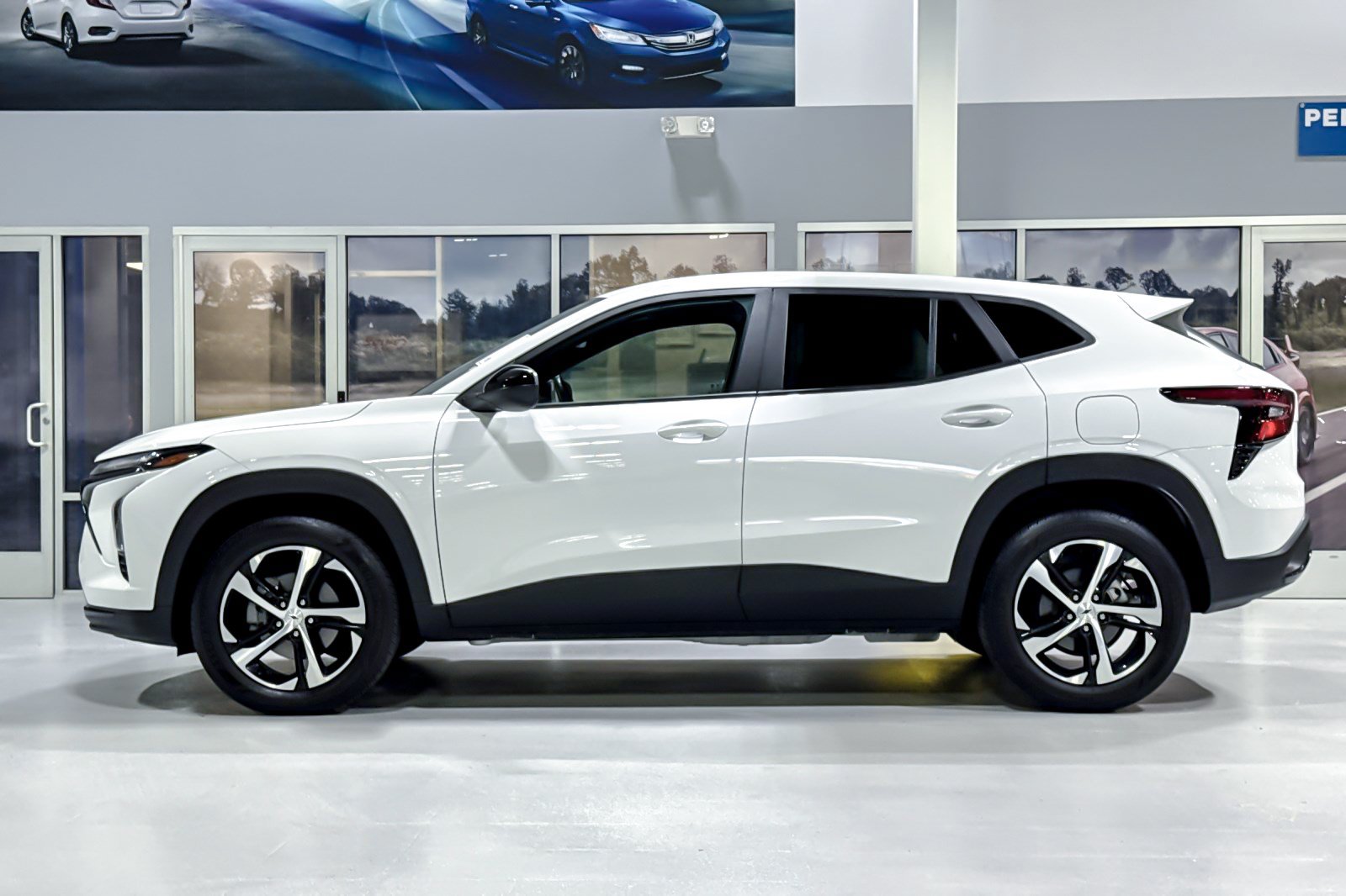 Used 2024 Chevrolet Trax 1RS SUV