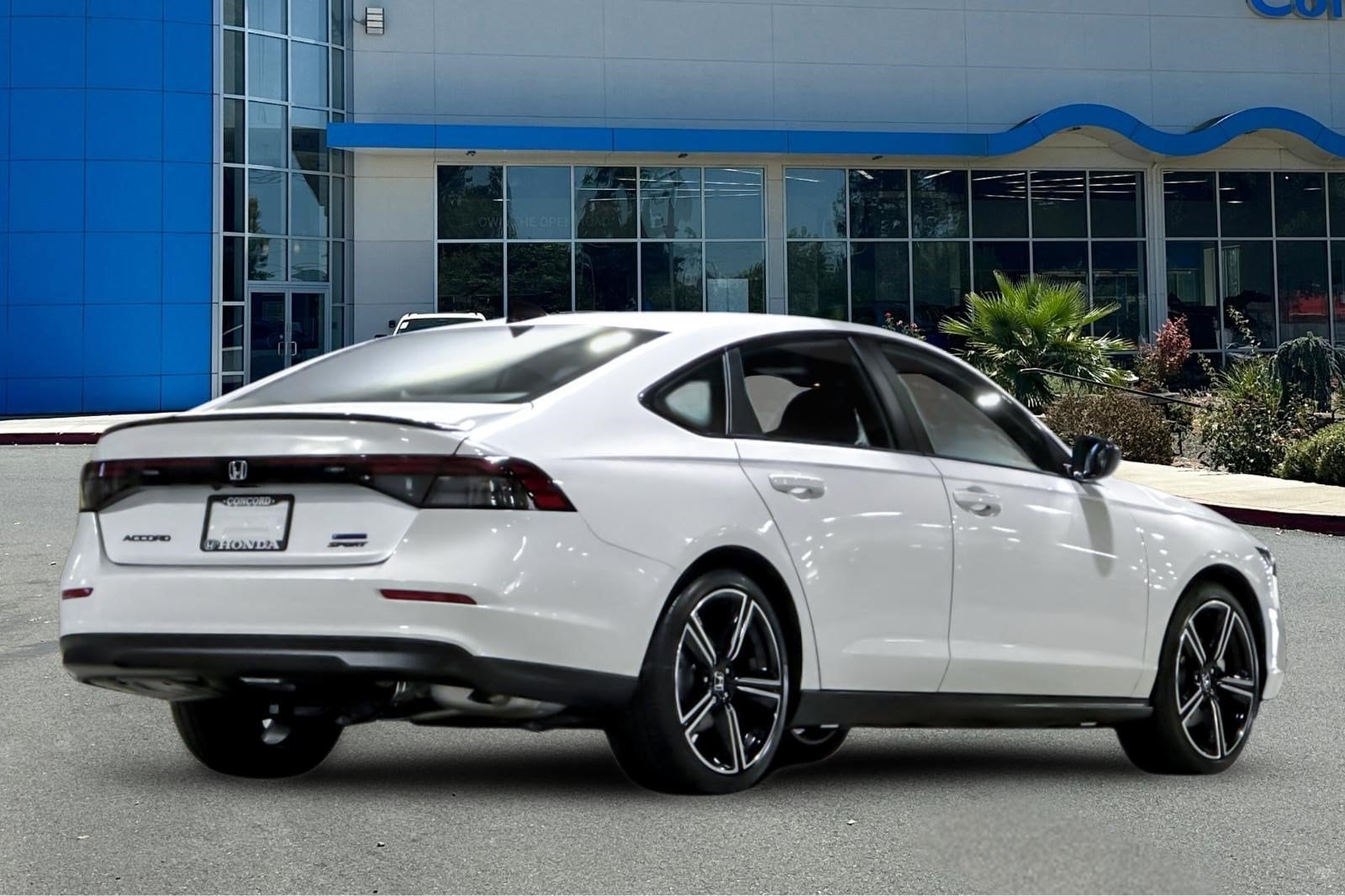 2026 Honda Accord Hybrid Sport - Photo 8