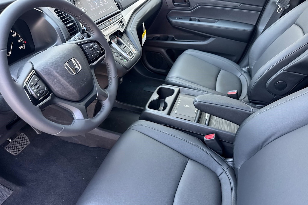 New 2026 Honda Odyssey EX-L Van Passenger