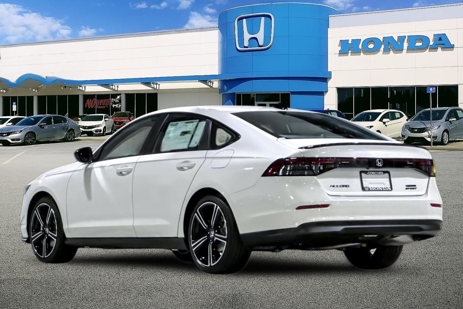 2026 Honda Accord Hybrid Sport - Photo 3