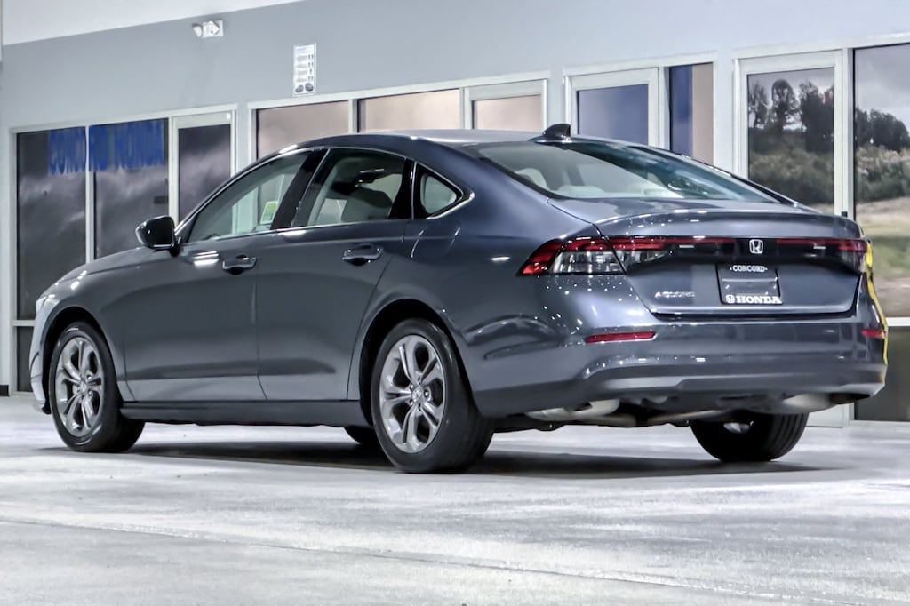 Used 2024 Honda Accord EX Sedan