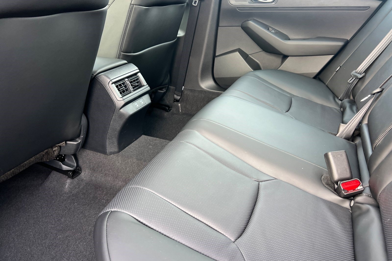 2026 Honda Accord Hybrid EX-L - Photo 18