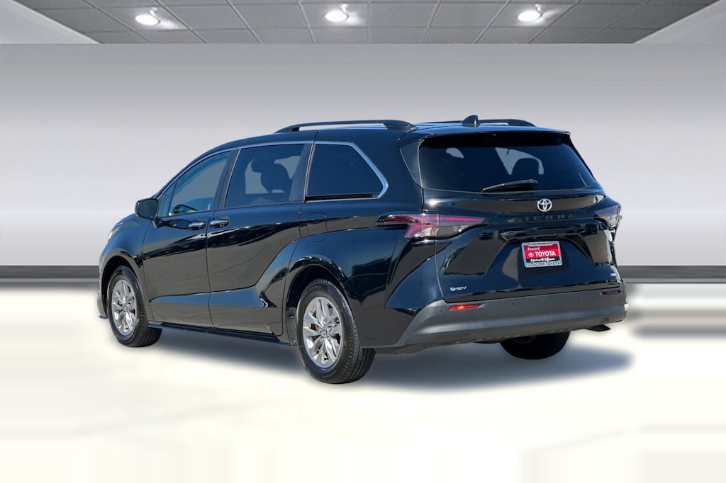 Used 2026 Toyota Sienna XLE Van Passenger Van