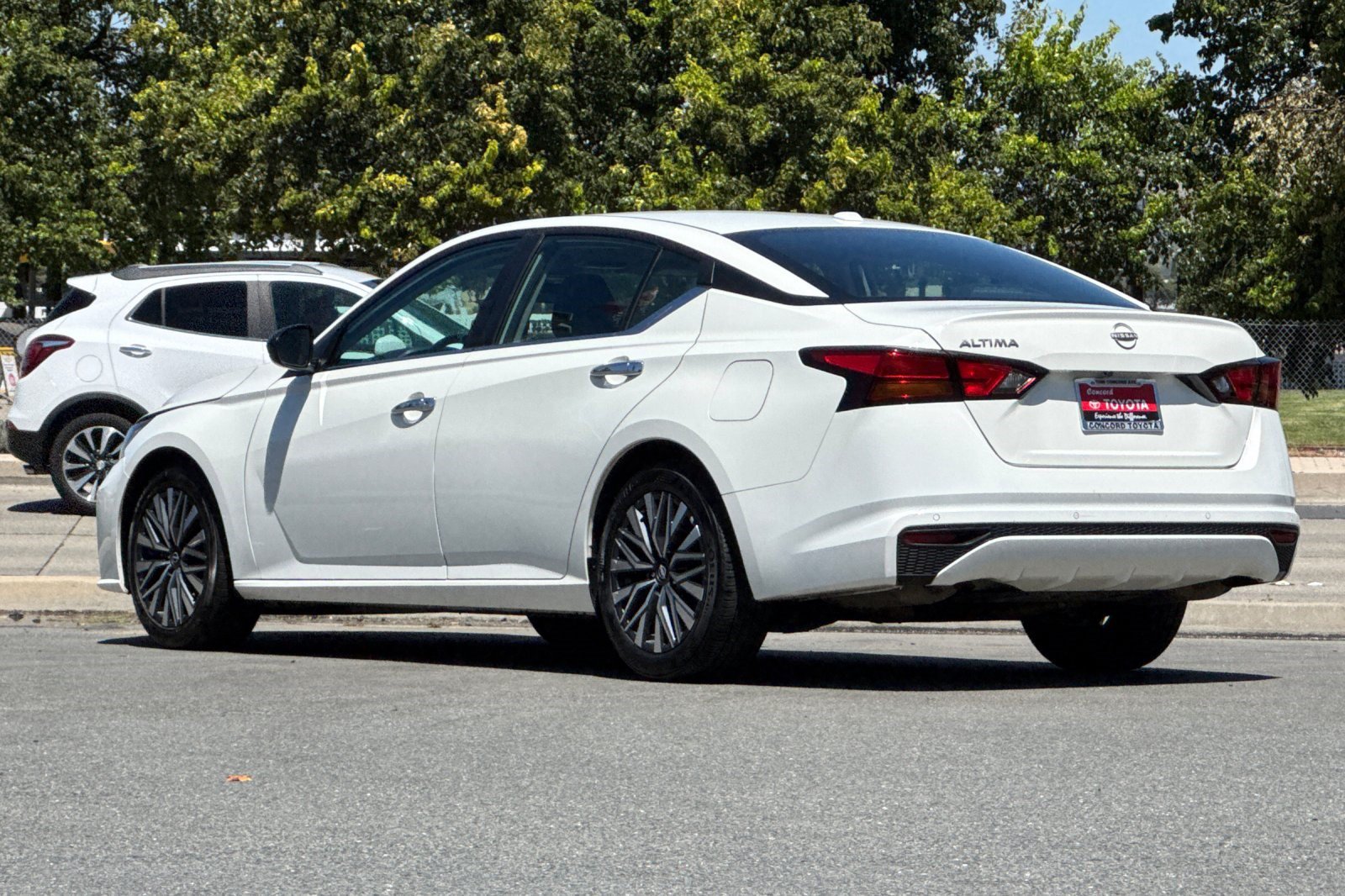 Used 2025 Nissan Altima SV Sedan