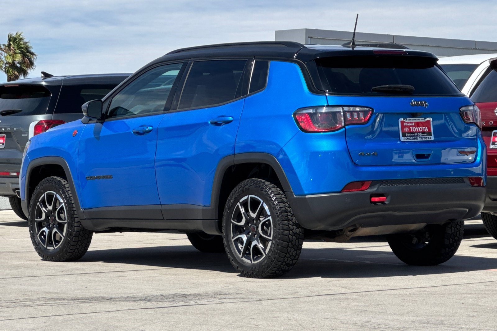Used 2025 Jeep Compass Trailhawk SUV