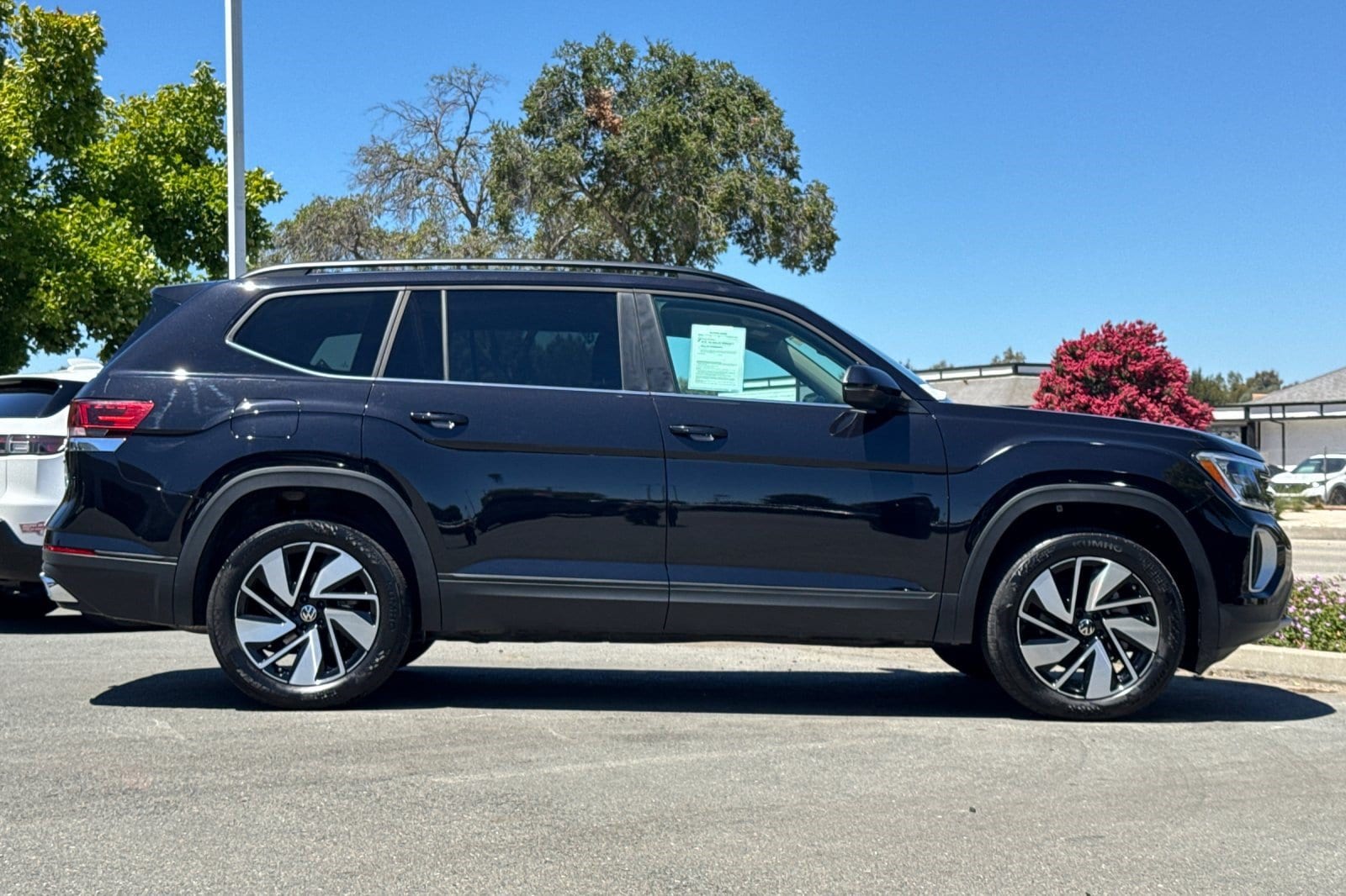 2026 Volkswagen Atlas SE w/Tech - Photo 8