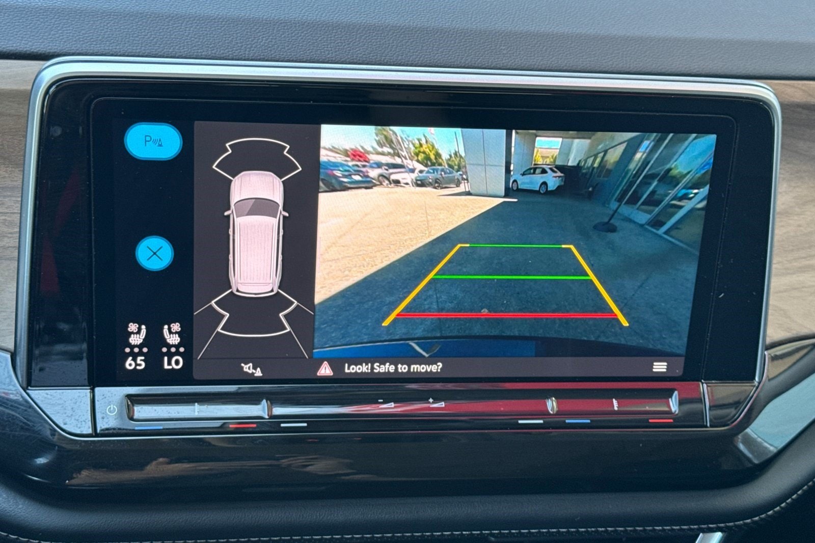 2026 Volkswagen Atlas SE w/Tech - Photo 19