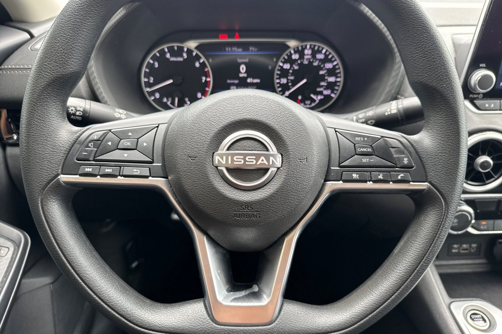 2025 Nissan Sentra SV - Photo 11