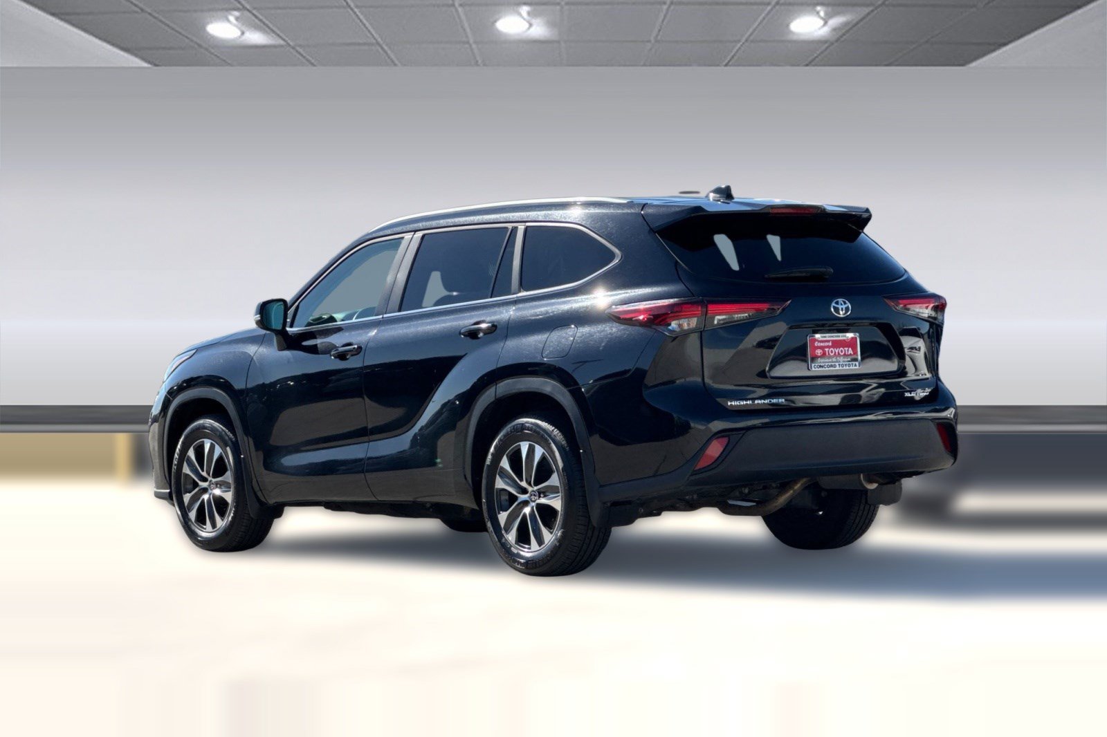 Used 2026 Toyota Highlander XLE SUV