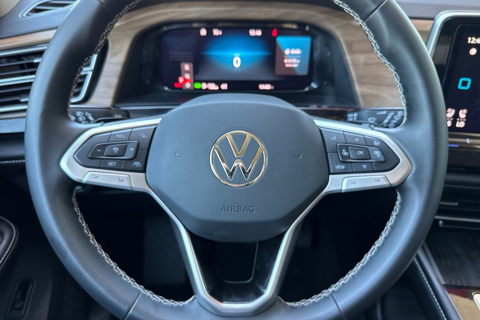 2026 Volkswagen Atlas SE w/Tech - Photo 11