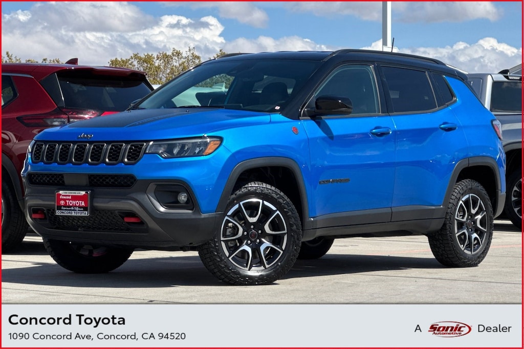 Used 2025 Jeep Compass Trailhawk SUV