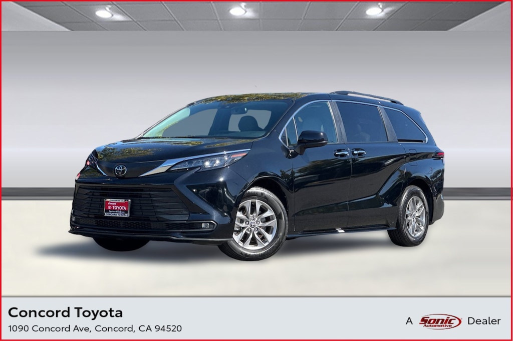 Used 2026 Toyota Sienna XLE Van Passenger Van