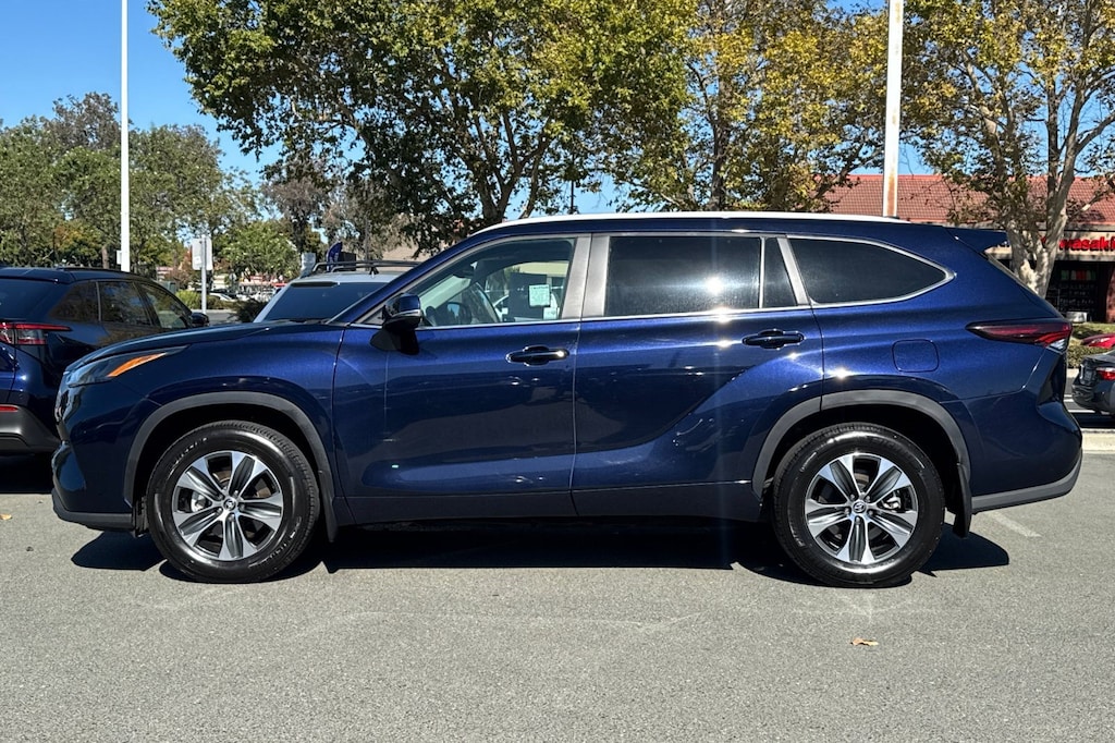 Used 2026 Toyota Highlander XLE SUV