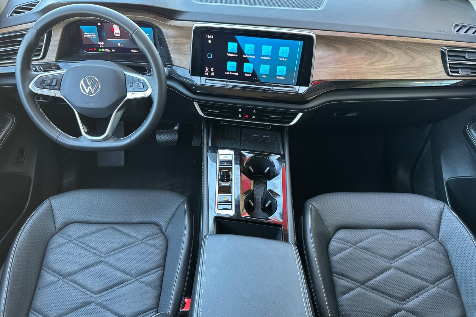 2026 Volkswagen Atlas SE w/Tech - Photo 16