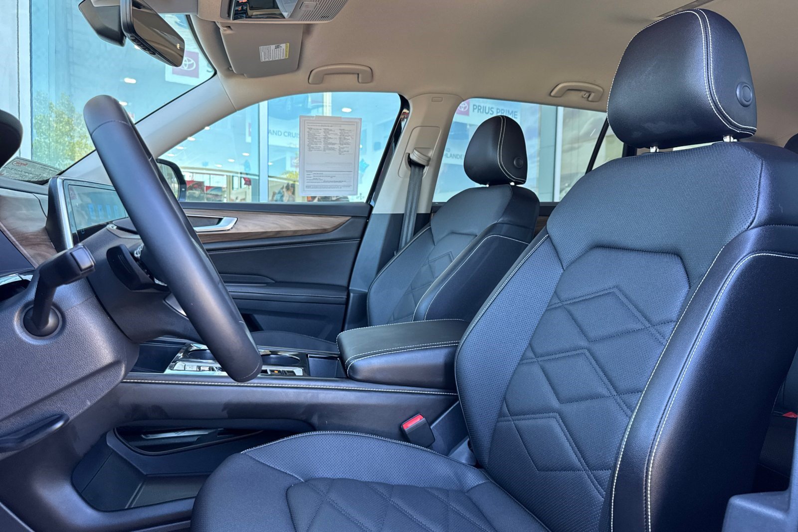 2026 Volkswagen Atlas SE w/Tech - Photo 5