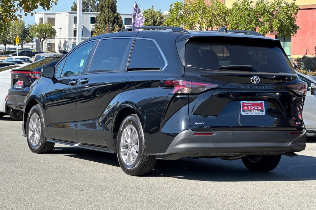 Used 2026 Toyota Sienna XLE Van Passenger Van