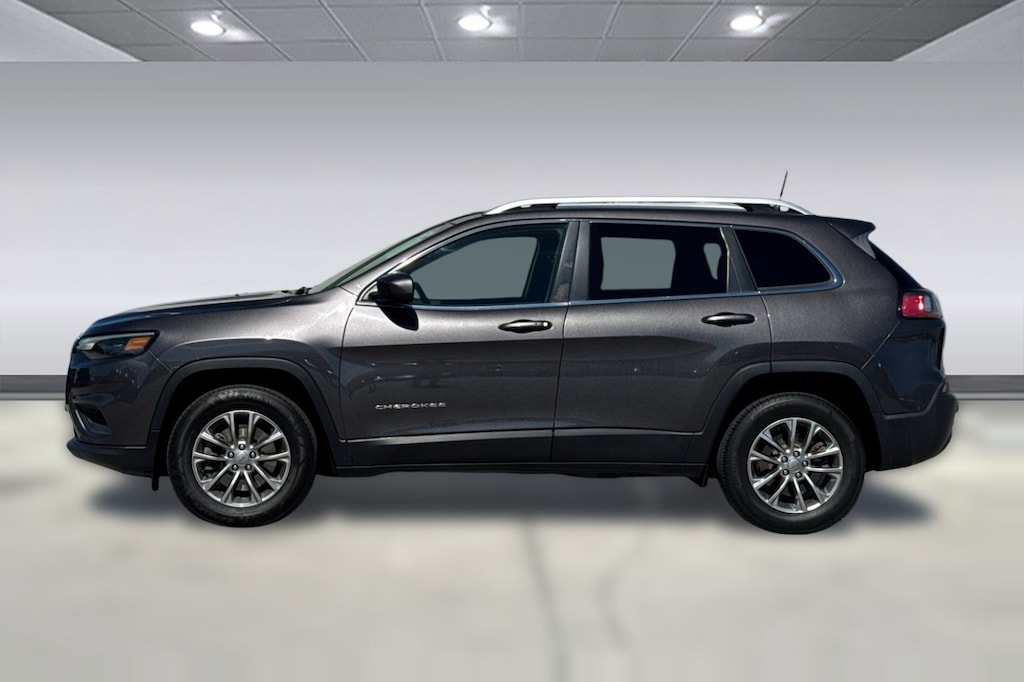 Used 2019 Jeep Cherokee Latitude Plus SUV