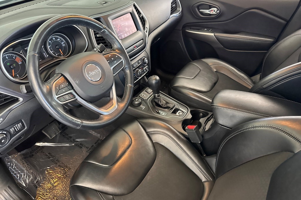 Used 2019 Jeep Cherokee Latitude Plus SUV