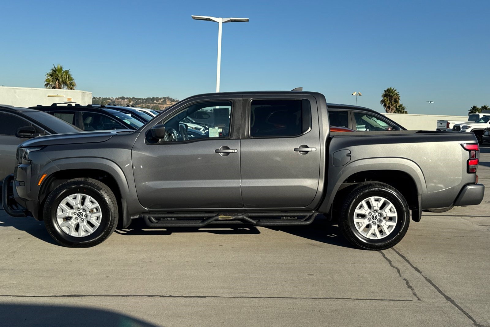 Used 2022 Nissan Frontier SV Truck Crew Cab