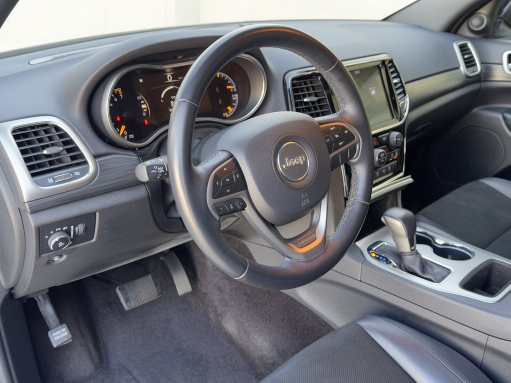 Used 2019 Jeep Grand Cherokee Altitude SUV