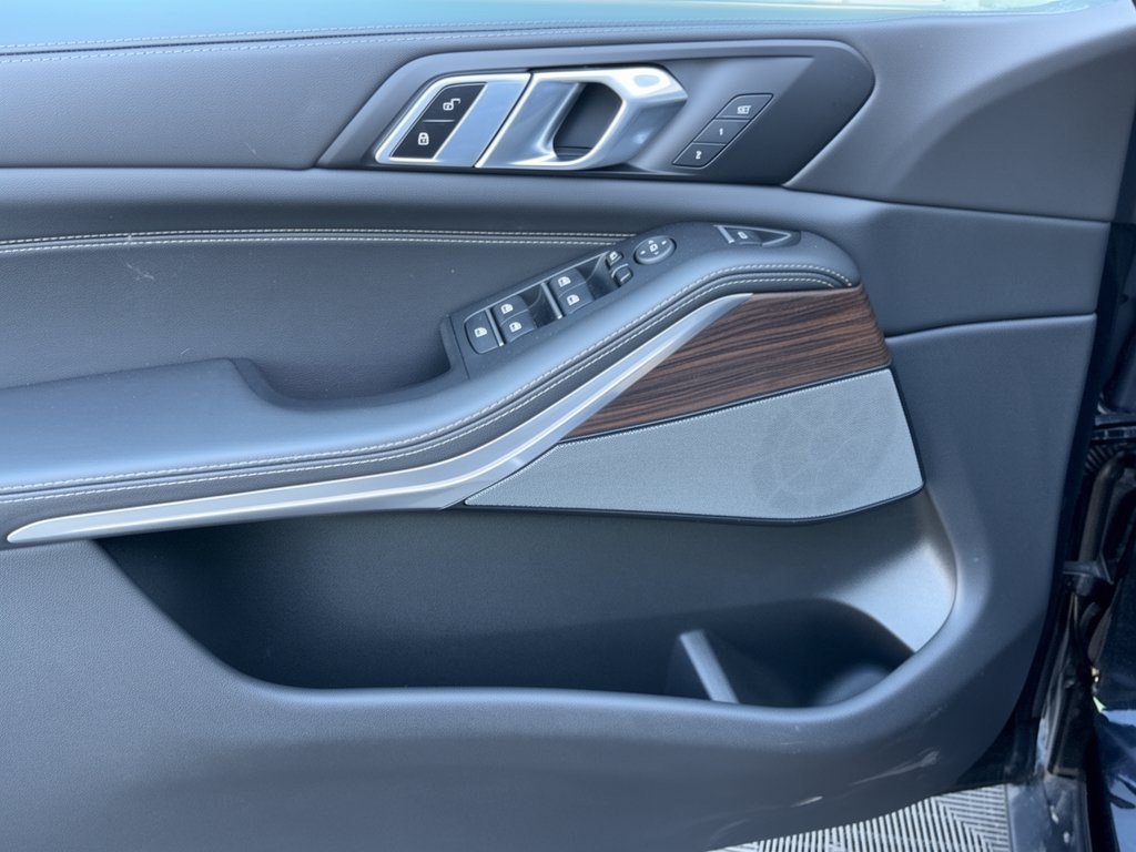 2026 BMW X5 40i - Photo 14
