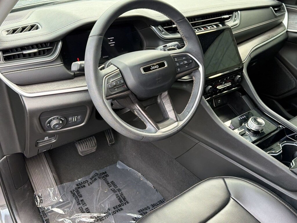 Used 2023 Jeep Grand Cherokee Limited SUV