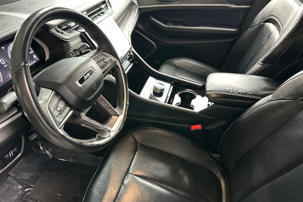 Used 2022 Jeep Grand Cherokee Limited SUV