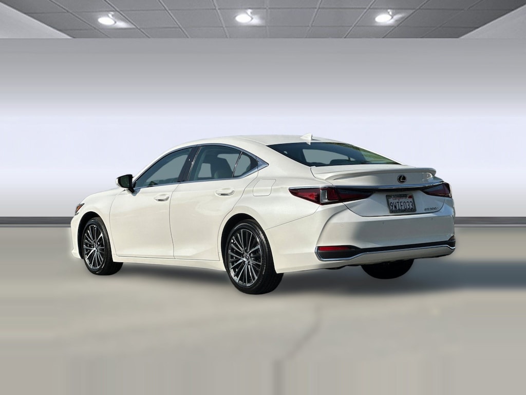 Certified 2025 Lexus ES 300h Base Sedan
