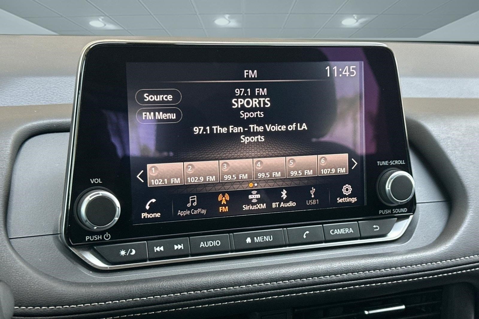 2025 Nissan Rogue SV - Photo 21